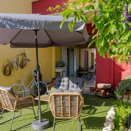 Aurelia Apartment